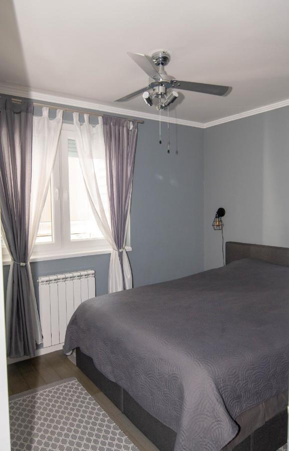 Athena Apartman Lukavica Luaran gambar